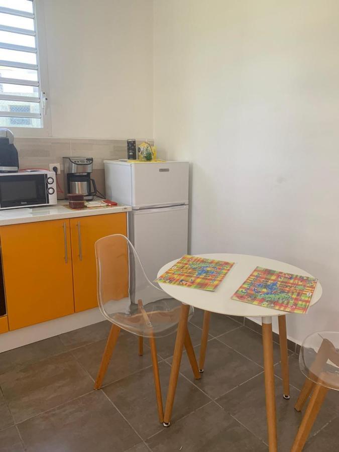 Apartament La Caraibe Dans La Station Balneaire Saint-Francois  Zewnętrze zdjęcie